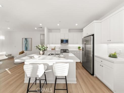 470 Lobata , Irvine, CA