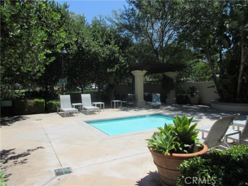 65 Figtree , Irvine, CA