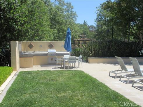 65 Figtree , Irvine, CA