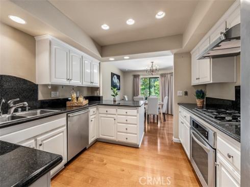 2 Rocky Glen , Irvine, CA