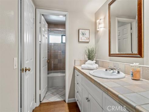 2 Rocky Glen , Irvine, CA
