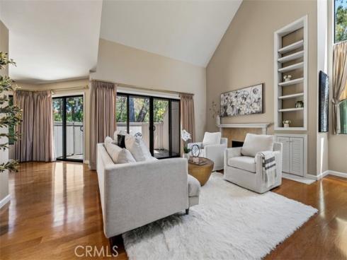 2 Rocky Glen , Irvine, CA