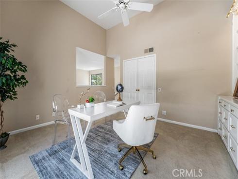 2 Rocky Glen , Irvine, CA