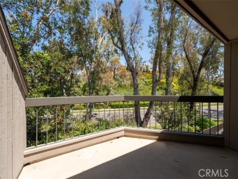 2 Rocky Glen , Irvine, CA