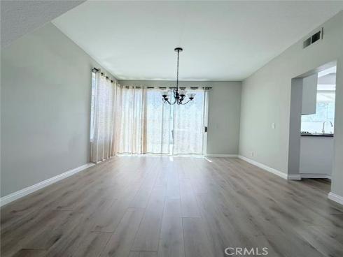 21 Presidio , Irvine, CA