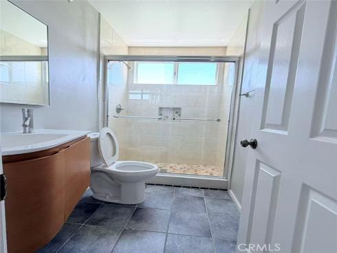 21 Presidio , Irvine, CA