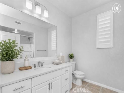102 Rose Arch , Irvine, CA