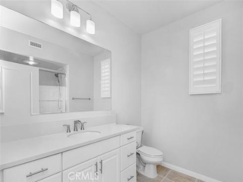 102 Rose Arch , Irvine, CA