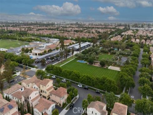 102 Rose Arch , Irvine, CA
