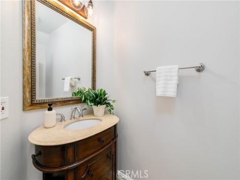 53 Washington , Irvine, CA