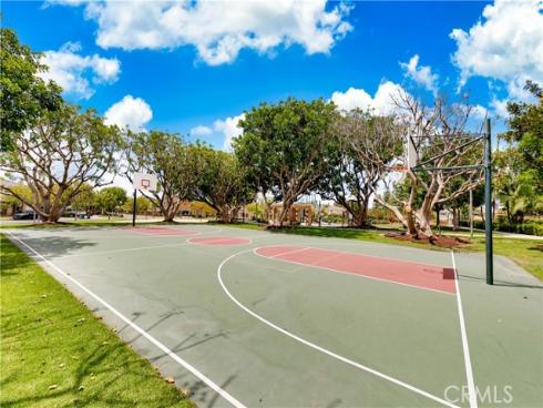 53 Washington , Irvine, CA