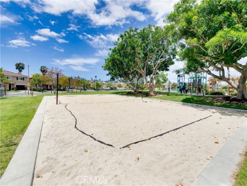 53 Washington , Irvine, CA