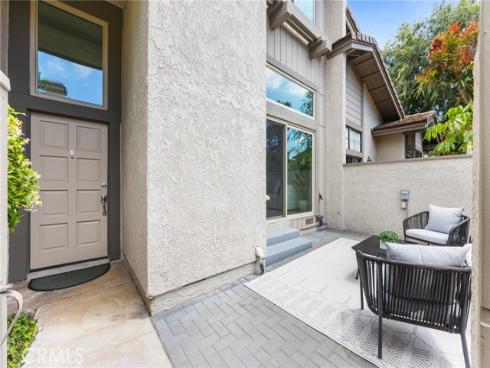 3 Moon Shadow , Irvine, CA