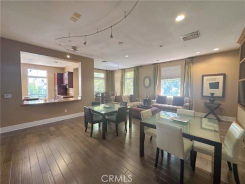 2414 Watermarke , Irvine, CA