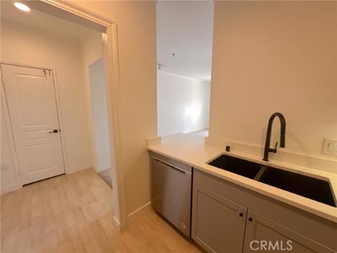 2414 Watermarke , Irvine, CA