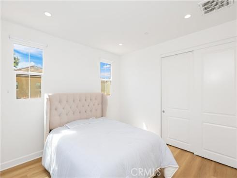 80 Meander , Irvine, CA