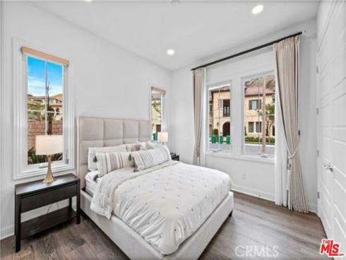 119  Lanzon  , Irvine, CA