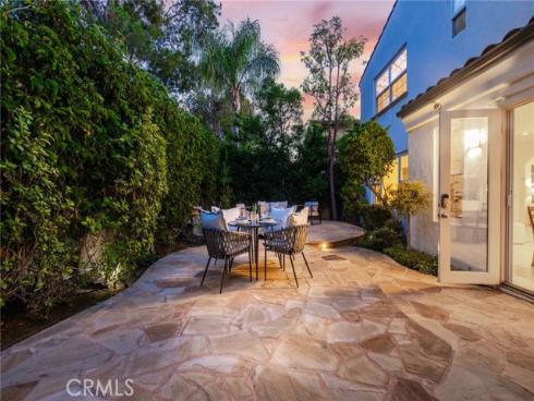 16 Spyrock , Irvine, CA