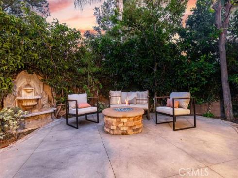 16 Spyrock , Irvine, CA