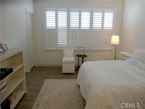 240 Mayfair , Irvine, CA