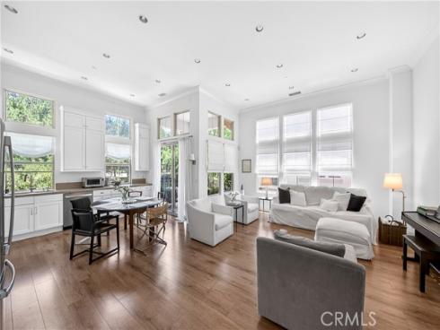 240 Mayfair , Irvine, CA