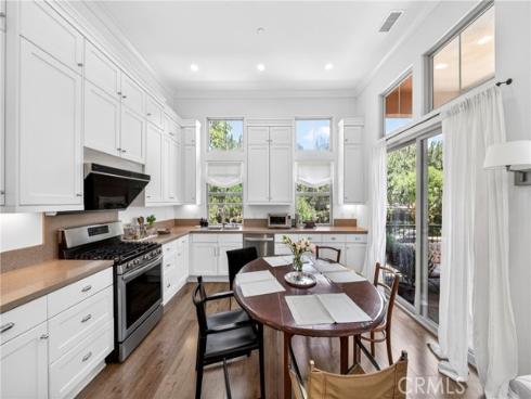 240 Mayfair , Irvine, CA