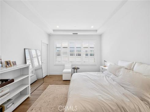 240 Mayfair , Irvine, CA