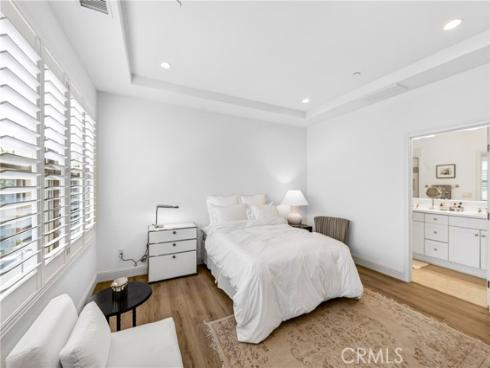 240 Mayfair , Irvine, CA