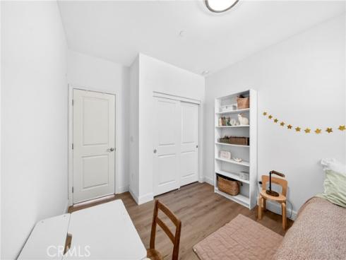 240 Mayfair , Irvine, CA