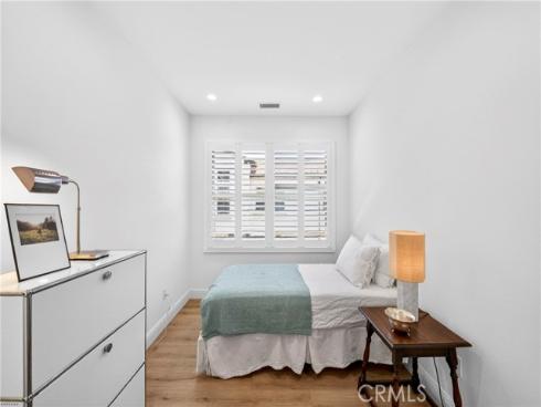 240 Mayfair , Irvine, CA