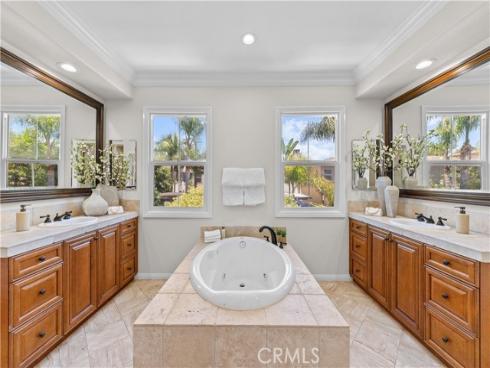 31 Early Light , Irvine, CA