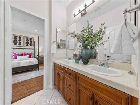 31 Early Light , Irvine, CA