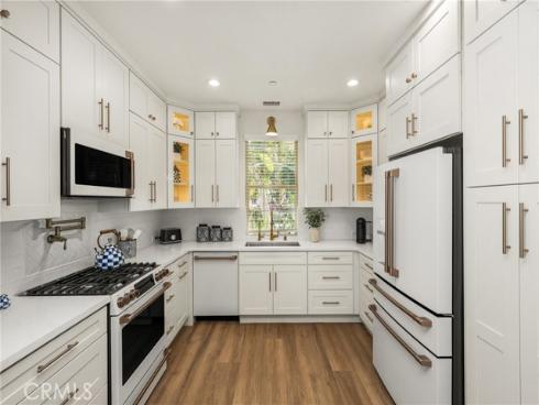 54  Great Lawn  , Irvine, CA