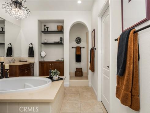 54  Great Lawn  , Irvine, CA