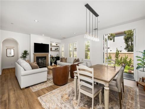 54  Great Lawn  , Irvine, CA