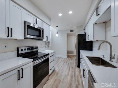 104 Lakepines , Irvine, CA