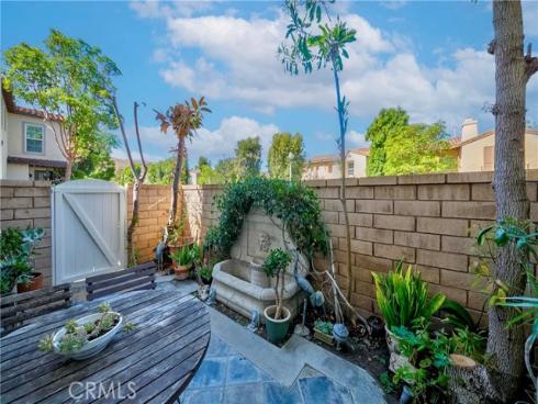 67 Canopy , Irvine, CA