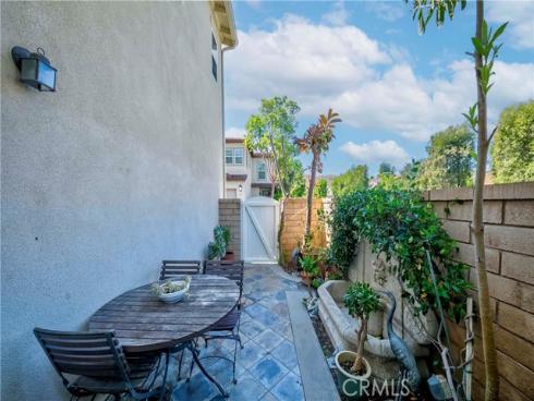 67 Canopy , Irvine, CA