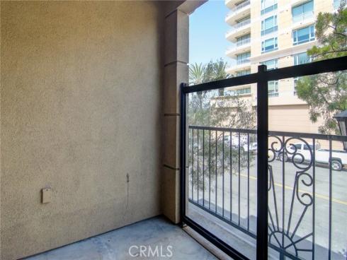 2220 Watermarke Place, Irvine, CA