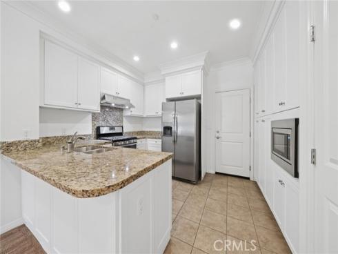 107 Mayfair , Irvine, CA
