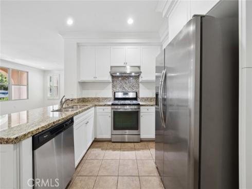 107 Mayfair , Irvine, CA