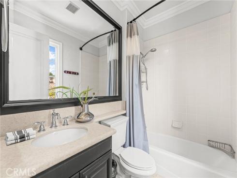 28  Blue Summit  , Irvine, CA