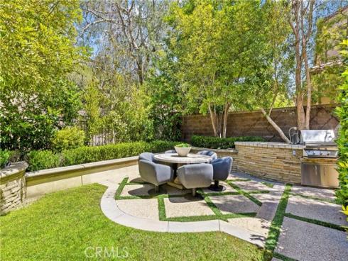28  Blue Summit  , Irvine, CA