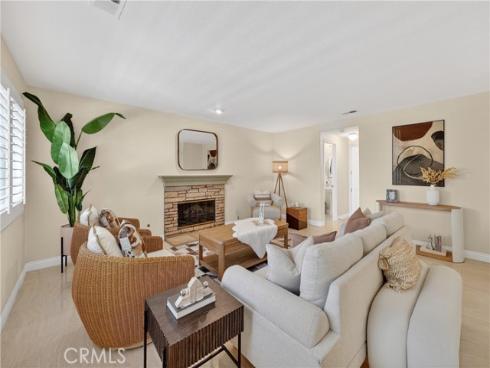 7 Carriage , Irvine, CA