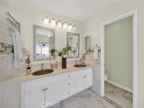 7 Carriage , Irvine, CA