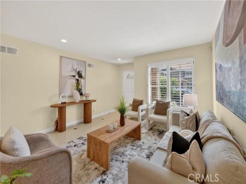 7 Carriage , Irvine, CA