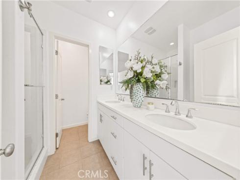 56 Bay Layrel , Irvine, CA