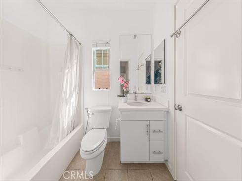 56 Bay Layrel , Irvine, CA