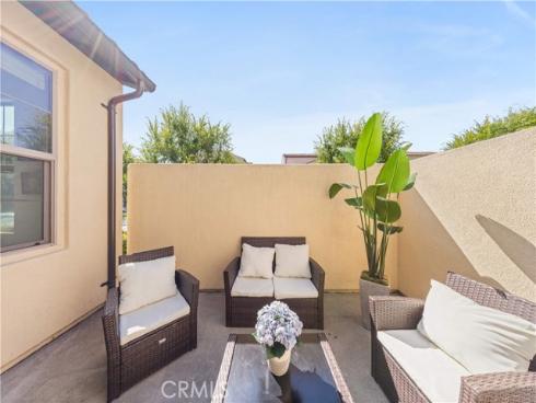 56 Bay Layrel , Irvine, CA