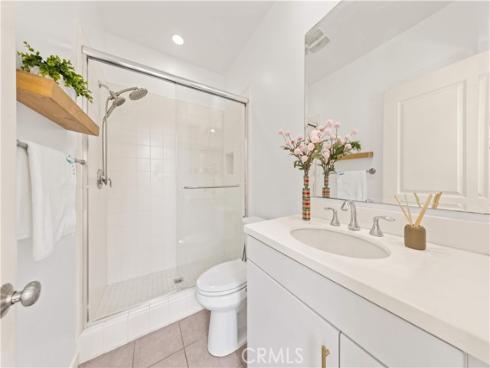 56 Bay Layrel , Irvine, CA